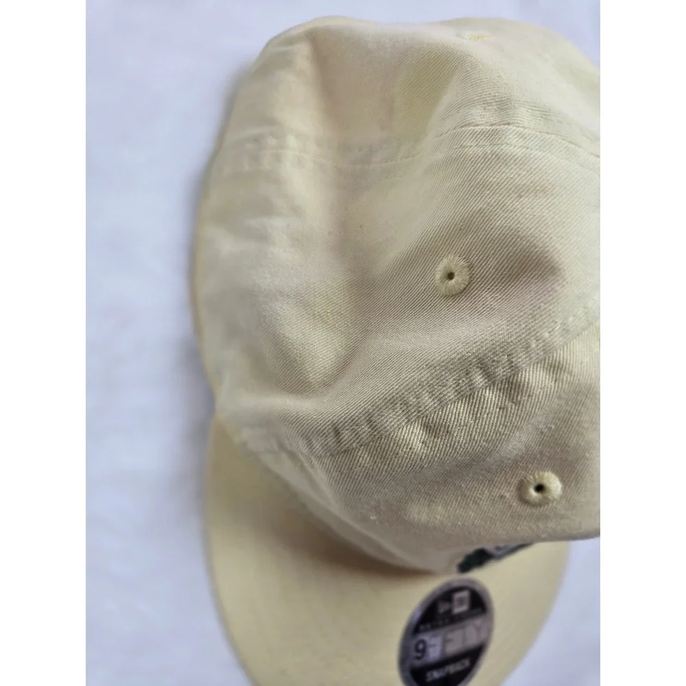 New Era 9FIFTY Retro Crown Snapback Hat Yellow Tennis‎ Player Laurel Wreath Cap